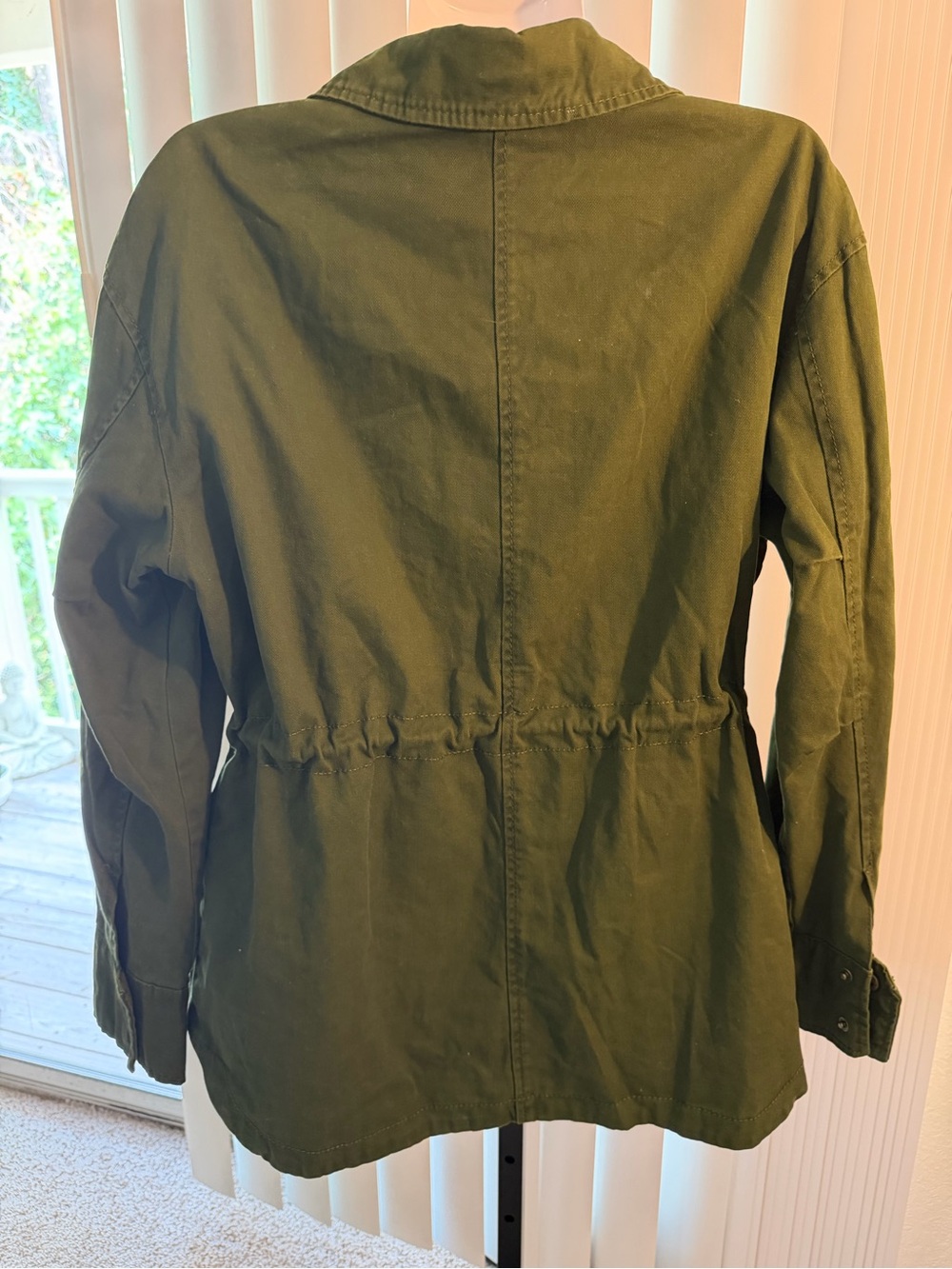 Universal Threads NWT Olive Green Women's Field Jacket. PTP 21”, L 28” - Picture 5 of 9